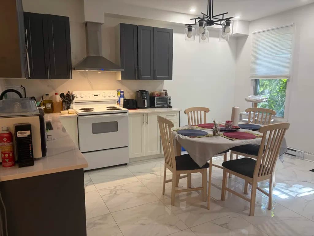 4 bed 1 bath near Metro Joliette